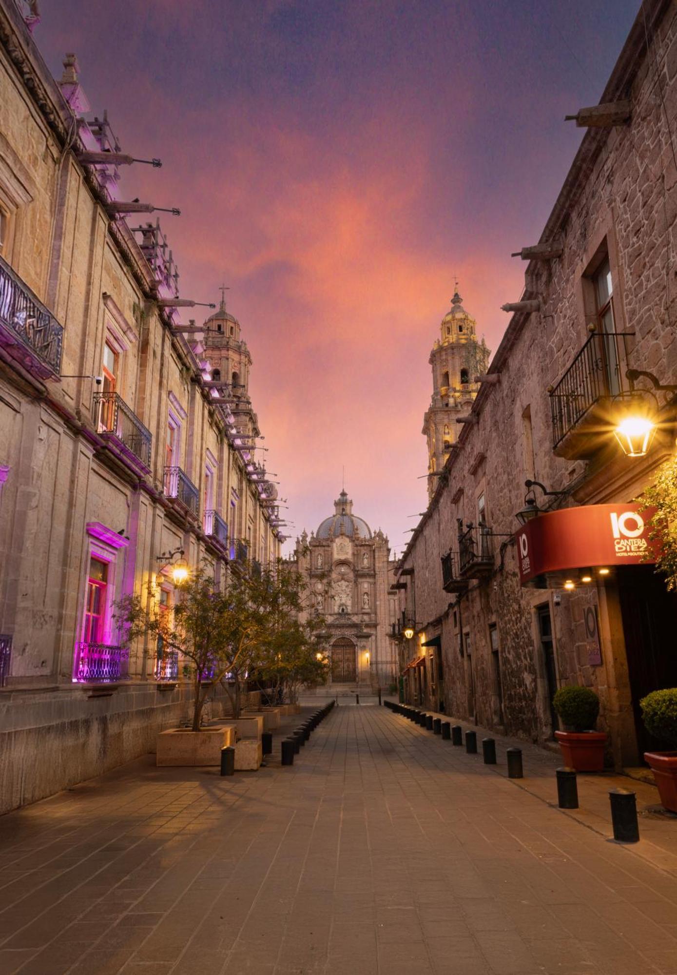 Cantera 10 Hotel Boutique Morelia Exterior photo